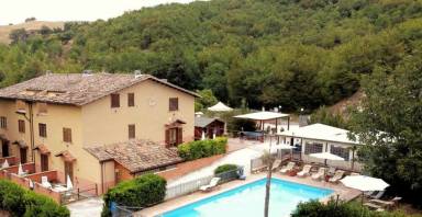 Case e appartamenti vacanza a Castelraimondo