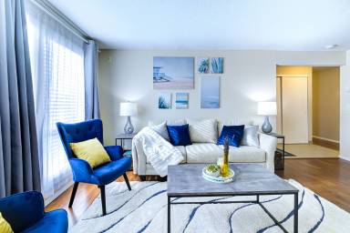 House Pet-friendly Fisher's Landing East