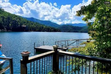 House Lake Santeetlah