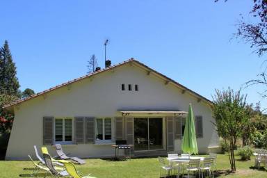 House Yard Marsac-sur-l'Isle