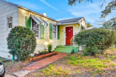 House Pet-friendly Carver City/Lincoln Gardens