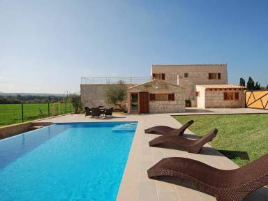 Villa Llubí