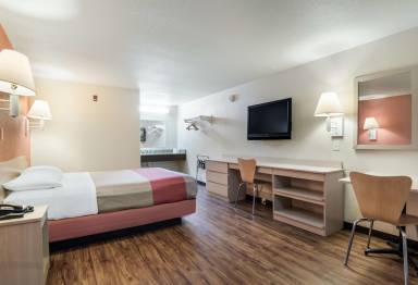 Motel Air conditioning Saunders