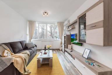 Apartment Air conditioning Bucureștii Noi