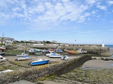 Apartment Cemaes Bay