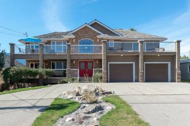 House Invermere