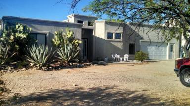 House Tanque Verde