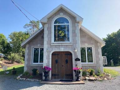 House Dartmouth