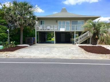 House Oak Island