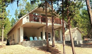Cabin Balcony Odell Lake