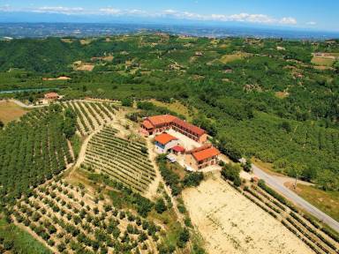 Farmhouse Pet-friendly Montelupo Albese