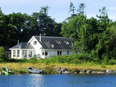 House Cloonmore