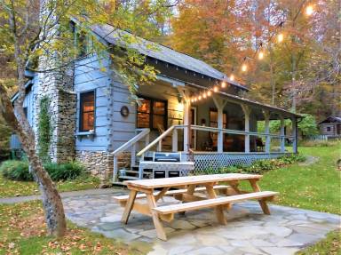 Cabin Mars Hill
