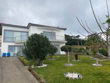 House Santa Cruz
