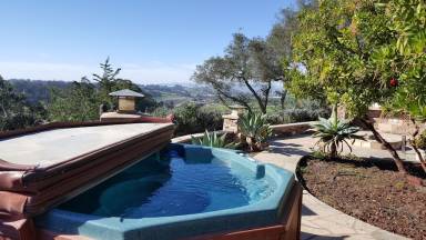 Enjoy a Relaxing Getaway in Santa Maria with Vacation Rentals - HomeToGo