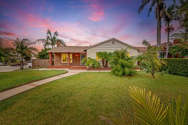 House West Covina