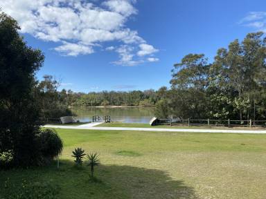 House Pet-friendly Round Mountain
