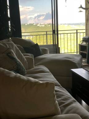 Condo Cliff Over Lake Austin
