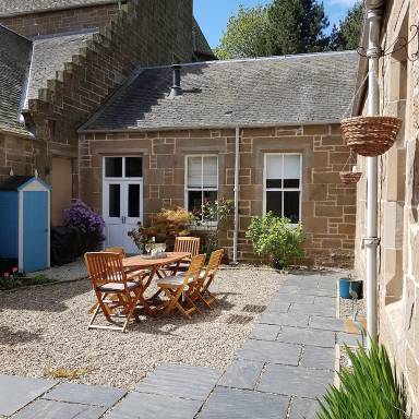House Pet-friendly Dundee