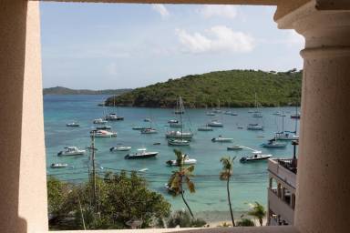 Condo Cruz Bay