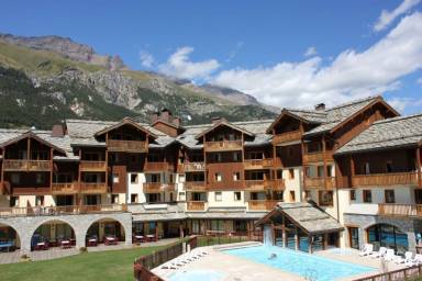 Trouvez votre location de vacances à Lanslebourg-Mont-Cenis en Savoie - HomeToGo