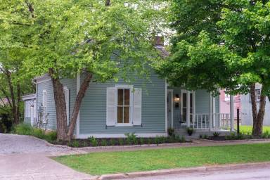 Cottage Bardstown