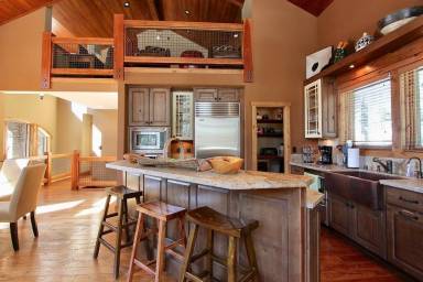 House Mammoth Lakes