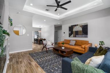 House Bastrop