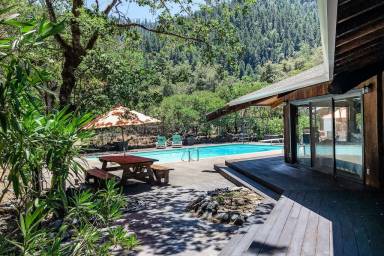 House Pool Salyer
