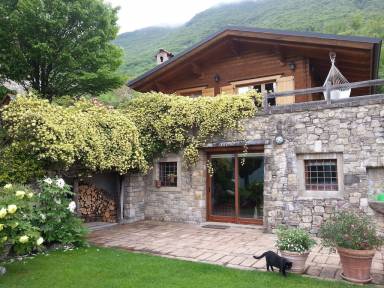 Chalet Spinone Al Lago