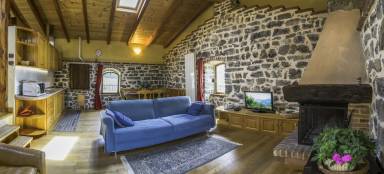 Apartment Pet-friendly Solto Collina