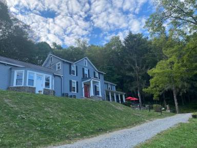 House Ligonier