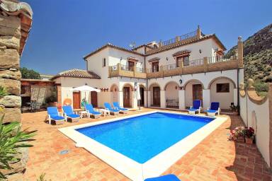 Villa Benaocaz