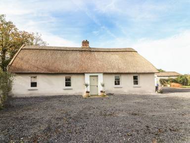 Cottage Yard Grange