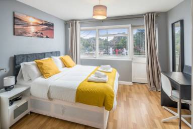 Vacation Homes in Crawley Bring the Big City and the Seaside Together - HomeToGo