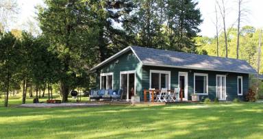 Cottage Sturgeon Bay