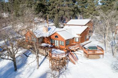 Cabin Deadwood