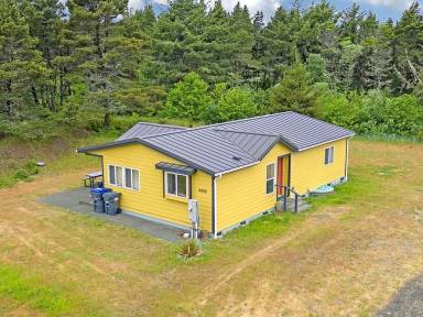 Cabin Pet-friendly Cohassett Beach