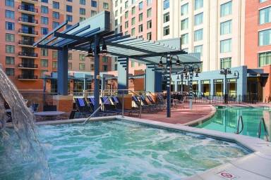 Apartment Pool National Harbor