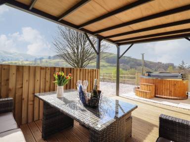 Cottage Balcony/Patio Mallwyd