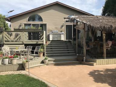 House Appleton