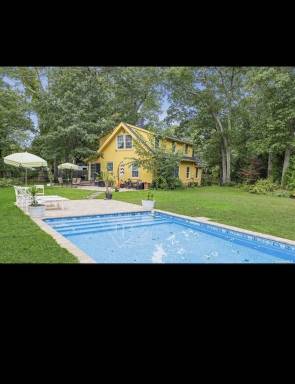 House Balcony/Patio Westhampton