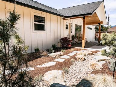 House Yard Grants Pass