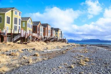 Lodging & Cabins in Halibut Cove - HomeToGo