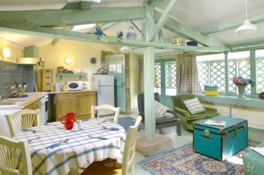 Cottage Yard Cordes-sur-Ciel