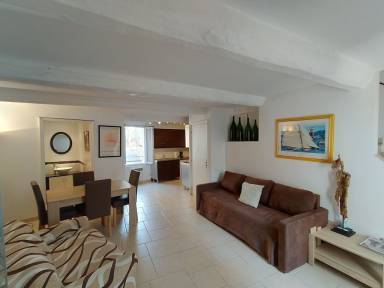 House Saint-Tropez