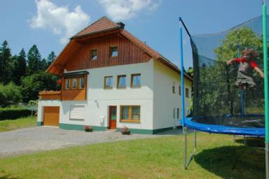 Ferienhäuser in Waldachtal für einen aktiven Erholungsurlaub im Nordschwarzwald - HomeToGo
