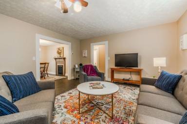 Cottage Clarkesville