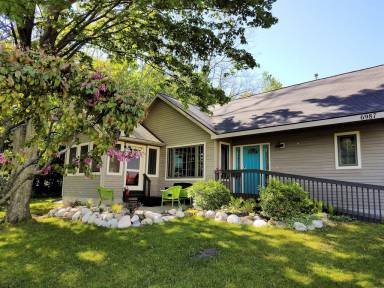 Cottage Glen Lake