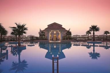 Resort Balcony Al Yarmouk